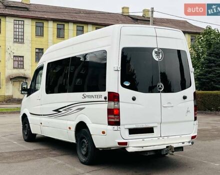 Білий Мерседес Sprinter, об'ємом двигуна 2.2 л та пробігом 300 тис. км за 9950 $, фото 4 на Automoto.ua