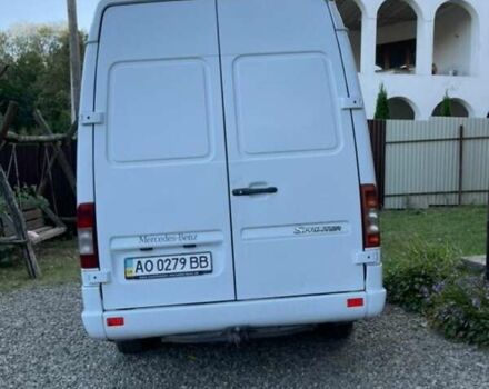 Белый Мерседес Sprinter, объемом двигателя 0 л и пробегом 295 тыс. км за 7800 $, фото 3 на Automoto.ua