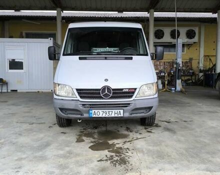 Белый Мерседес Sprinter, объемом двигателя 0 л и пробегом 299 тыс. км за 9500 $, фото 6 на Automoto.ua