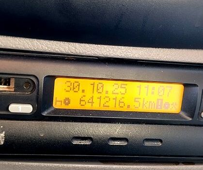 Білий Мерседес Sprinter, об'ємом двигуна 2.1 л та пробігом 641 тис. км за 10000 $, фото 1 на Automoto.ua