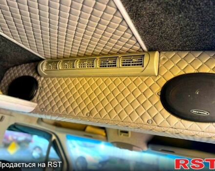 Білий Мерседес Sprinter, об'ємом двигуна 2.1 л та пробігом 300 тис. км за 20000 $, фото 9 на Automoto.ua