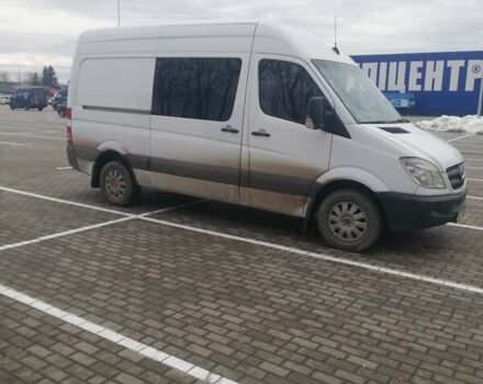 Белый Мерседес Sprinter, объемом двигателя 2.1 л и пробегом 476 тыс. км за 10000 $, фото 3 на Automoto.ua