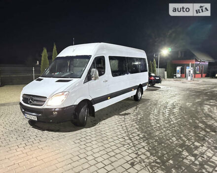 Белый Мерседес Sprinter, объемом двигателя 2.15 л и пробегом 380 тыс. км за 13800 $, фото 5 на Automoto.ua