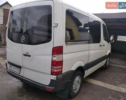 Белый Мерседес Sprinter, объемом двигателя 2.1 л и пробегом 465 тыс. км за 9781 $, фото 8 на Automoto.ua