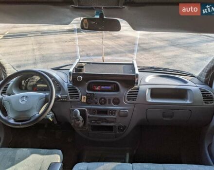 Белый Мерседес Sprinter, объемом двигателя 2.2 л и пробегом 690 тыс. км за 10700 $, фото 29 на Automoto.ua