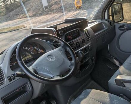Белый Мерседес Sprinter, объемом двигателя 2.2 л и пробегом 690 тыс. км за 10700 $, фото 26 на Automoto.ua