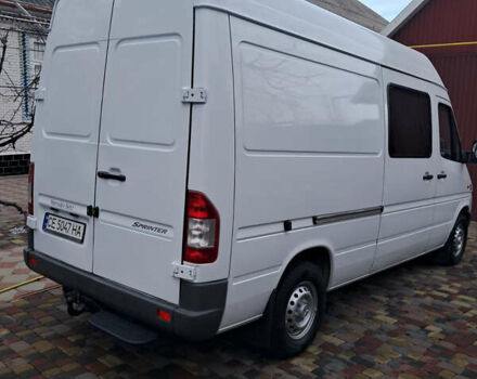 Белый Мерседес Sprinter, объемом двигателя 2.1 л и пробегом 340 тыс. км за 10800 $, фото 3 на Automoto.ua