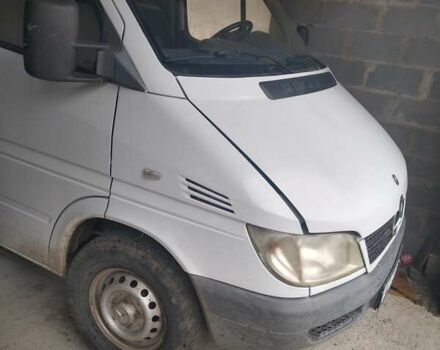 Белый Мерседес Sprinter, объемом двигателя 2.2 л и пробегом 299 тыс. км за 7100 $, фото 2 на Automoto.ua