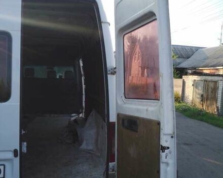 Белый Мерседес Sprinter, объемом двигателя 2.2 л и пробегом 600 тыс. км за 10500 $, фото 2 на Automoto.ua