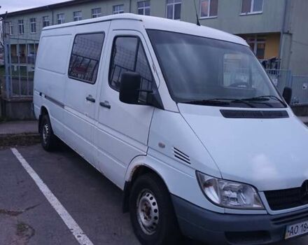 Белый Мерседес Sprinter, объемом двигателя 2.15 л и пробегом 493 тыс. км за 6500 $, фото 2 на Automoto.ua