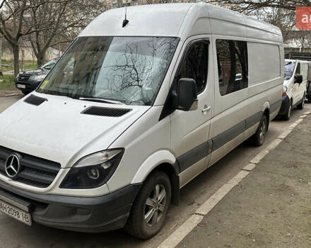 Белый Мерседес Sprinter, объемом двигателя 2.2 л и пробегом 335 тыс. км за 10500 $, фото 2 на Automoto.ua