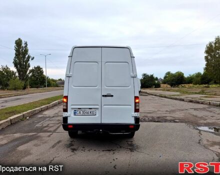 Білий Мерседес Sprinter, об'ємом двигуна 2.7 л та пробігом 480 тис. км за 10800 $, фото 4 на Automoto.ua