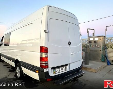 Белый Мерседес Sprinter, объемом двигателя 2.2 л и пробегом 370 тыс. км за 13000 $, фото 2 на Automoto.ua