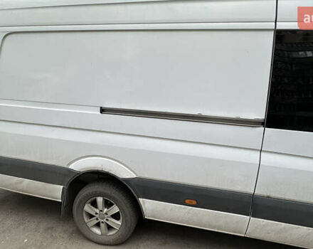 Белый Мерседес Sprinter, объемом двигателя 2.2 л и пробегом 335 тыс. км за 10500 $, фото 16 на Automoto.ua