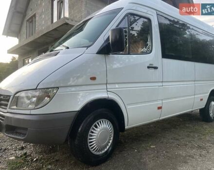 Белый Мерседес Sprinter, объемом двигателя 2.15 л и пробегом 500 тыс. км за 7500 $, фото 4 на Automoto.ua