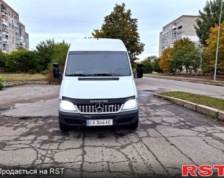 Білий Мерседес Sprinter, об'ємом двигуна 2.7 л та пробігом 480 тис. км за 10800 $, фото 1 на Automoto.ua