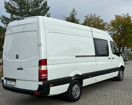 Белый Мерседес Sprinter, объемом двигателя 2.15 л и пробегом 472 тыс. км за 11499 $, фото 6 на Automoto.ua