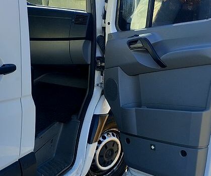 Белый Мерседес Sprinter, объемом двигателя 2.1 л и пробегом 641 тыс. км за 9500 $, фото 7 на Automoto.ua
