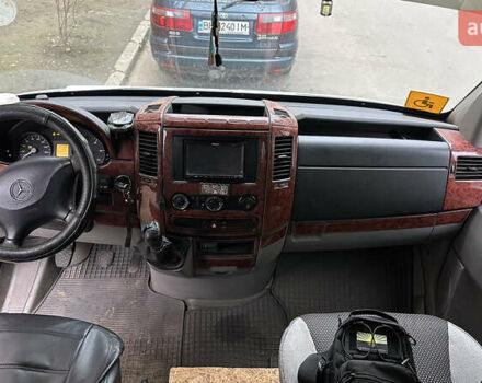 Белый Мерседес Sprinter, объемом двигателя 0 л и пробегом 357 тыс. км за 12000 $, фото 17 на Automoto.ua