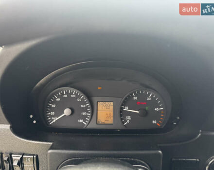 Белый Мерседес Sprinter, объемом двигателя 2.2 л и пробегом 742 тыс. км за 11000 $, фото 13 на Automoto.ua