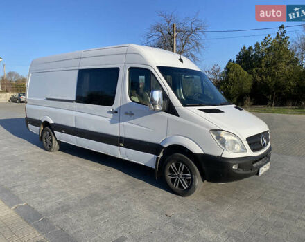Белый Мерседес Sprinter, объемом двигателя 2.99 л и пробегом 200 тыс. км за 15000 $, фото 1 на Automoto.ua