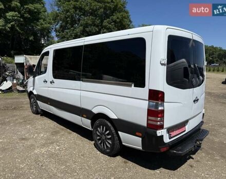 Белый Мерседес Sprinter, объемом двигателя 2.2 л и пробегом 240 тыс. км за 15000 $, фото 2 на Automoto.ua
