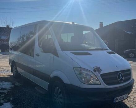 Белый Мерседес Sprinter, объемом двигателя 2.15 л и пробегом 771 тыс. км за 11600 $, фото 3 на Automoto.ua