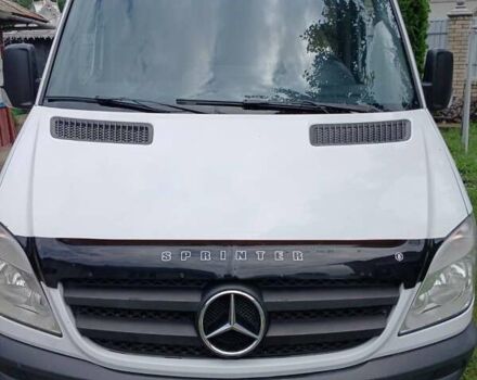 Белый Мерседес Sprinter, объемом двигателя 2.15 л и пробегом 340 тыс. км за 12300 $, фото 1 на Automoto.ua