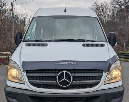 Белый Мерседес Sprinter, объемом двигателя 2.1 л и пробегом 570 тыс. км за 8500 $, фото 3 на Automoto.ua