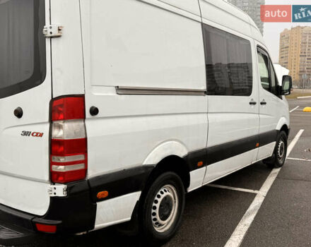 Белый Мерседес Sprinter, объемом двигателя 2.15 л и пробегом 384 тыс. км за 7800 $, фото 13 на Automoto.ua