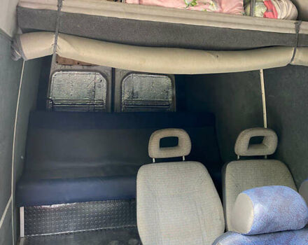 Белый Мерседес Sprinter, объемом двигателя 2.1 л и пробегом 500 тыс. км за 11800 $, фото 3 на Automoto.ua
