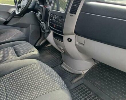 Белый Мерседес Sprinter, объемом двигателя 2.15 л и пробегом 340 тыс. км за 12300 $, фото 14 на Automoto.ua