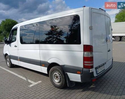 Белый Мерседес Sprinter, объемом двигателя 2.15 л и пробегом 340 тыс. км за 12300 $, фото 4 на Automoto.ua