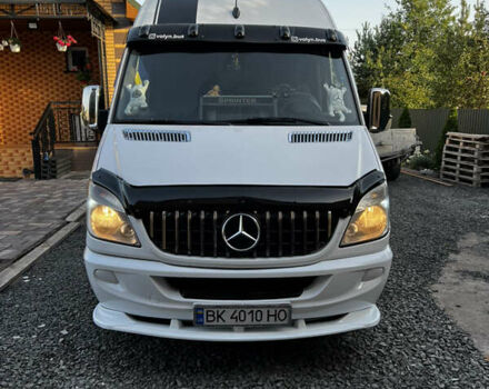 Белый Мерседес Sprinter, объемом двигателя 2.1 л и пробегом 320 тыс. км за 13200 $, фото 8 на Automoto.ua