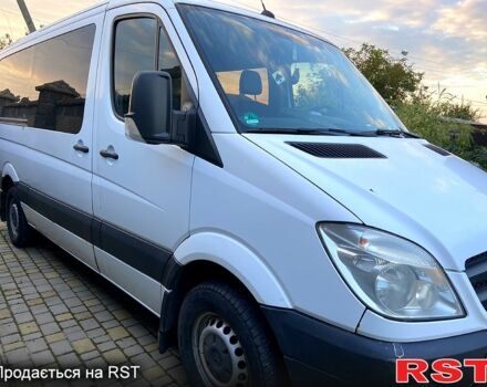 Белый Мерседес Sprinter, объемом двигателя 2.1 л и пробегом 308 тыс. км за 9500 $, фото 1 на Automoto.ua