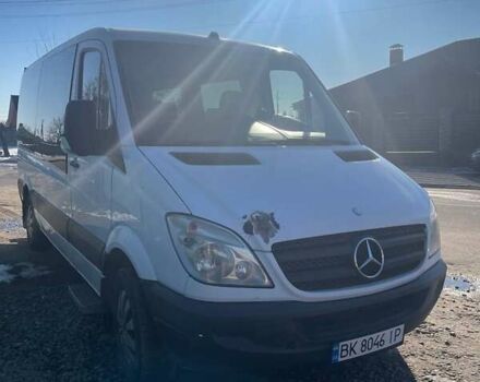 Белый Мерседес Sprinter, объемом двигателя 2.15 л и пробегом 771 тыс. км за 11600 $, фото 2 на Automoto.ua