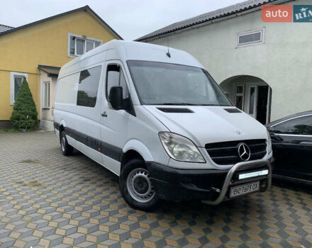 Белый Мерседес Sprinter, объемом двигателя 2.15 л и пробегом 357 тыс. км за 10999 $, фото 5 на Automoto.ua