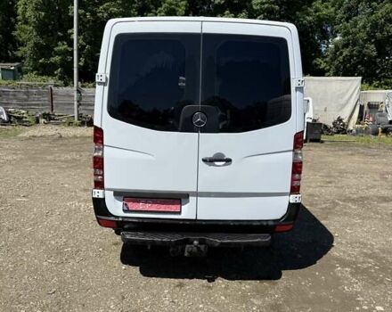 Белый Мерседес Sprinter, объемом двигателя 2.2 л и пробегом 240 тыс. км за 15000 $, фото 5 на Automoto.ua