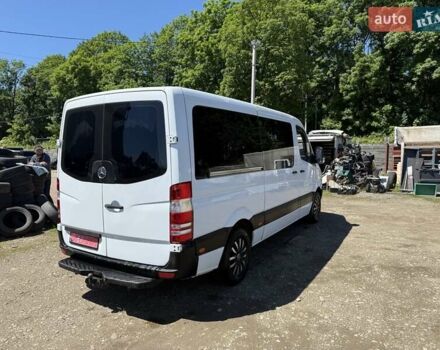 Белый Мерседес Sprinter, объемом двигателя 2.2 л и пробегом 240 тыс. км за 15000 $, фото 6 на Automoto.ua