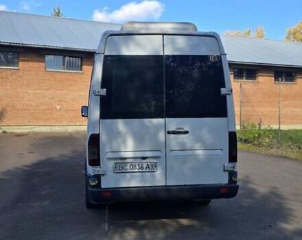 Белый Мерседес Sprinter, объемом двигателя 2.7 л и пробегом 500 тыс. км за 10799 $, фото 7 на Automoto.ua
