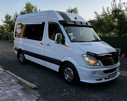 Белый Мерседес Sprinter, объемом двигателя 2.1 л и пробегом 320 тыс. км за 13200 $, фото 4 на Automoto.ua