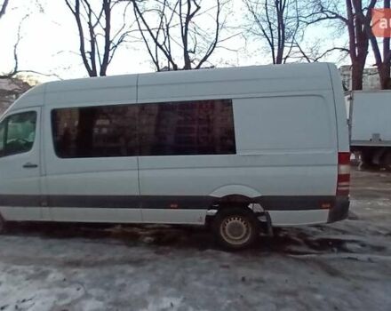 Белый Мерседес Sprinter, объемом двигателя 2.2 л и пробегом 300 тыс. км за 9000 $, фото 34 на Automoto.ua