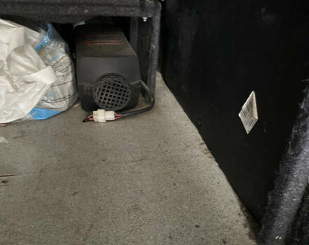 Белый Мерседес Sprinter, объемом двигателя 2.99 л и пробегом 389 тыс. км за 17999 $, фото 6 на Automoto.ua