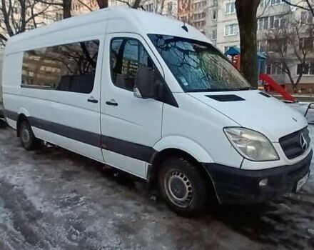 Белый Мерседес Sprinter, объемом двигателя 2.2 л и пробегом 300 тыс. км за 9000 $, фото 31 на Automoto.ua