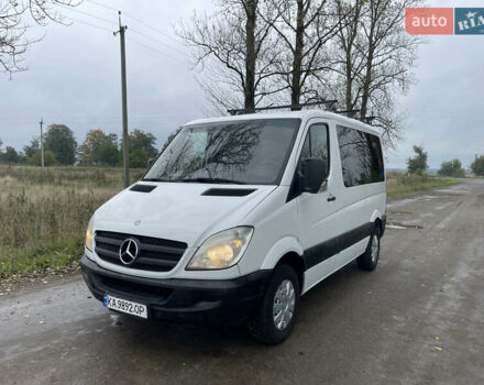 Белый Мерседес Sprinter, объемом двигателя 2.15 л и пробегом 380 тыс. км за 5699 $, фото 8 на Automoto.ua