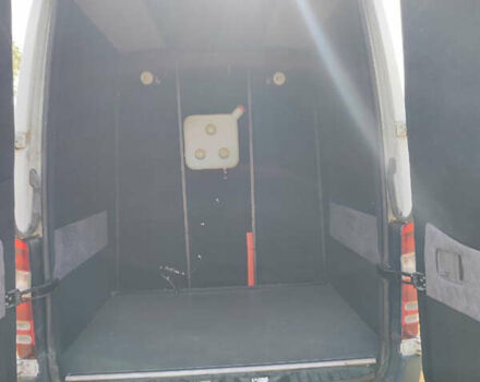 Белый Мерседес Sprinter, объемом двигателя 2.15 л и пробегом 363 тыс. км за 13500 $, фото 7 на Automoto.ua