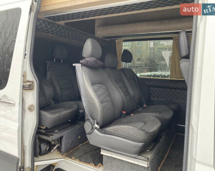 Белый Мерседес Sprinter, объемом двигателя 2.99 л и пробегом 389 тыс. км за 17999 $, фото 8 на Automoto.ua