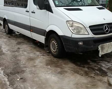 Белый Мерседес Sprinter, объемом двигателя 2.2 л и пробегом 300 тыс. км за 9000 $, фото 38 на Automoto.ua