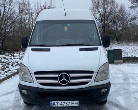 Белый Мерседес Sprinter, объемом двигателя 2.99 л и пробегом 389 тыс. км за 17999 $, фото 1 на Automoto.ua