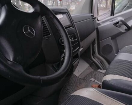 Белый Мерседес Sprinter, объемом двигателя 2.15 л и пробегом 350 тыс. км за 11500 $, фото 10 на Automoto.ua